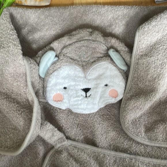 Baby Towel - Picture 2 of 3